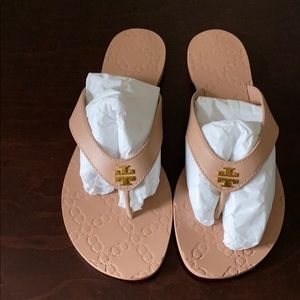 Brand new Tory Burch Monroe Thong
